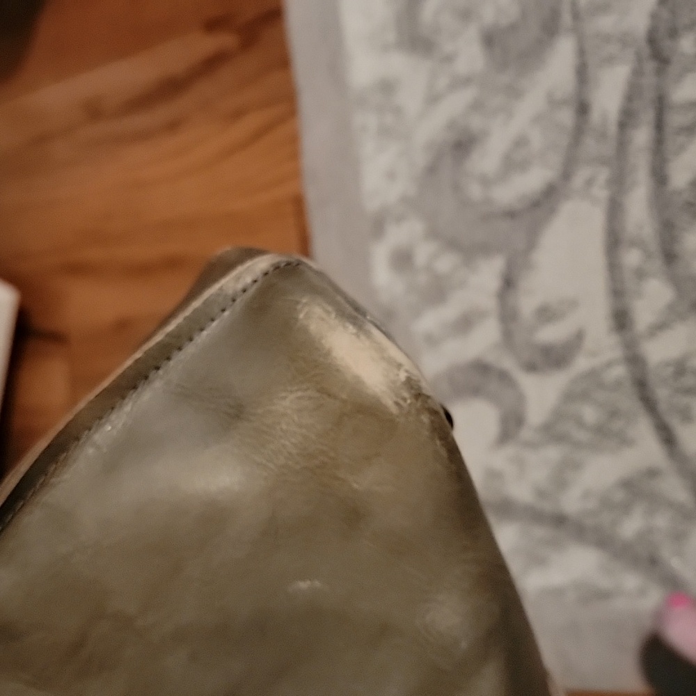 Old Trend Birch Studded Leather Tote - green - Picture 12 of 16